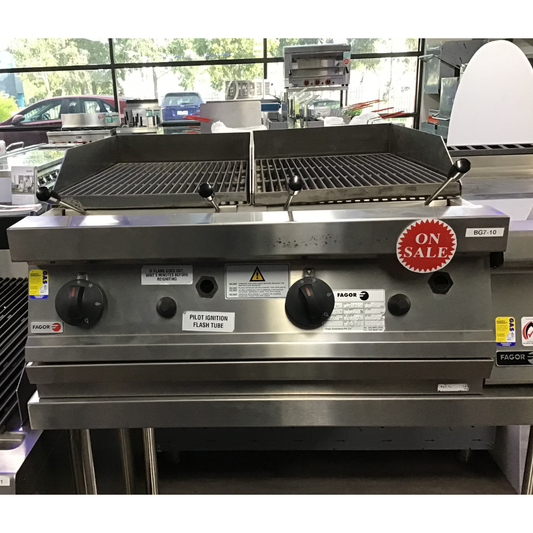Ex-Showroom: Fagor 700 series - Gas charcoal 2 grid grill - BG7-10-VIC1005
