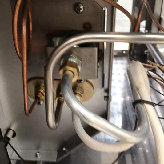 2NDs: Counter top square 2 Shelves Glass cold food display - GN-1200RT-NSW2067