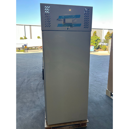 Ex-Showroom: FED-X S/S Single Door Upright Freezer - XURF650SFV-QLD125
