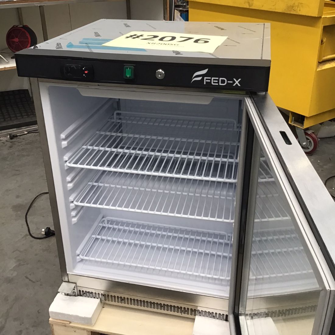 2NDs: FED-X 130L Bar Cooler Glass Door - XR200SG-NSW2076