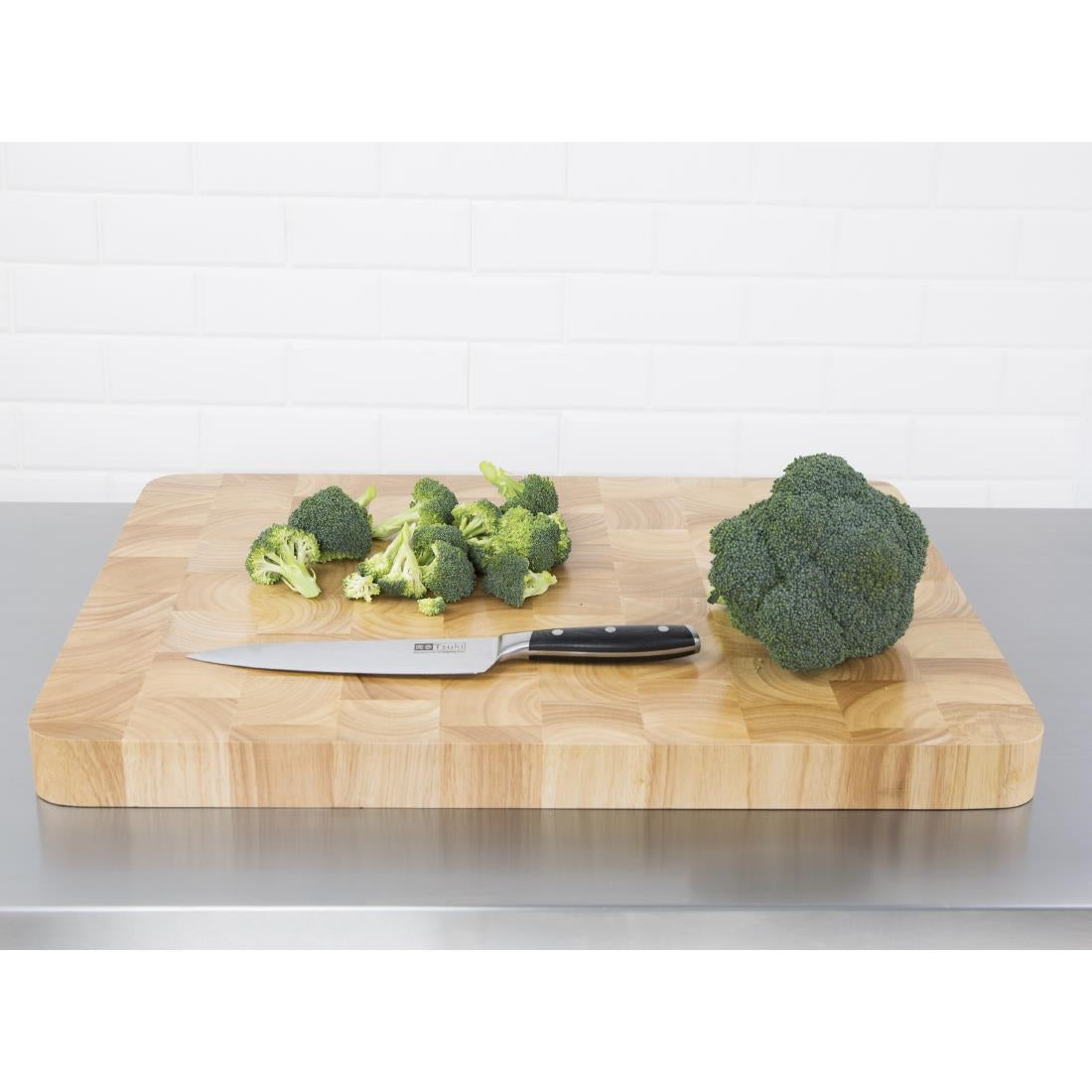 Vogue Rectangular Wooden Chopping Board Large - 610x455x45mm 24x18x1 3/4"