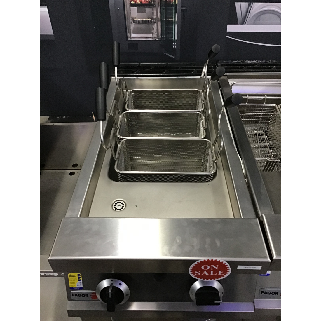 Ex-Showroom: Fagor 900 series NG pasta cooker - CPG9-05-VIC1013
