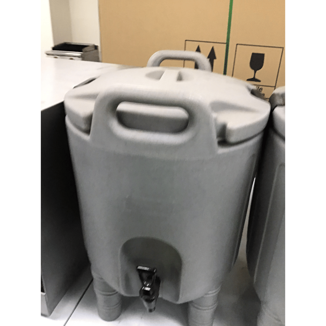 2NDs: Food Tek Insulated Drink Dispenser CPWK035-21-VIC255