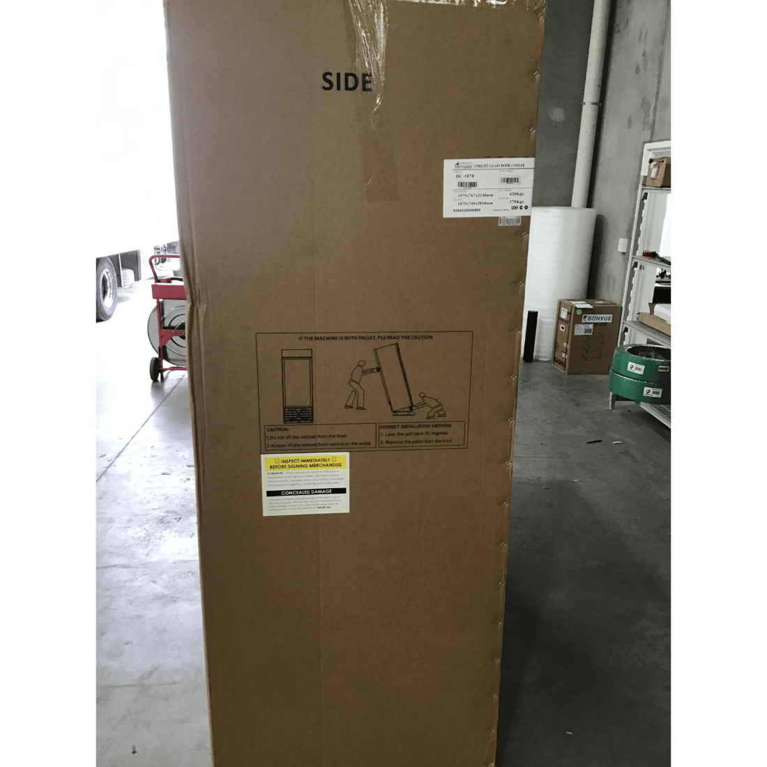 2NDs: Thermaster Supermarket Panorama 3 Door Chiller Display - DC-187B-SA1-2