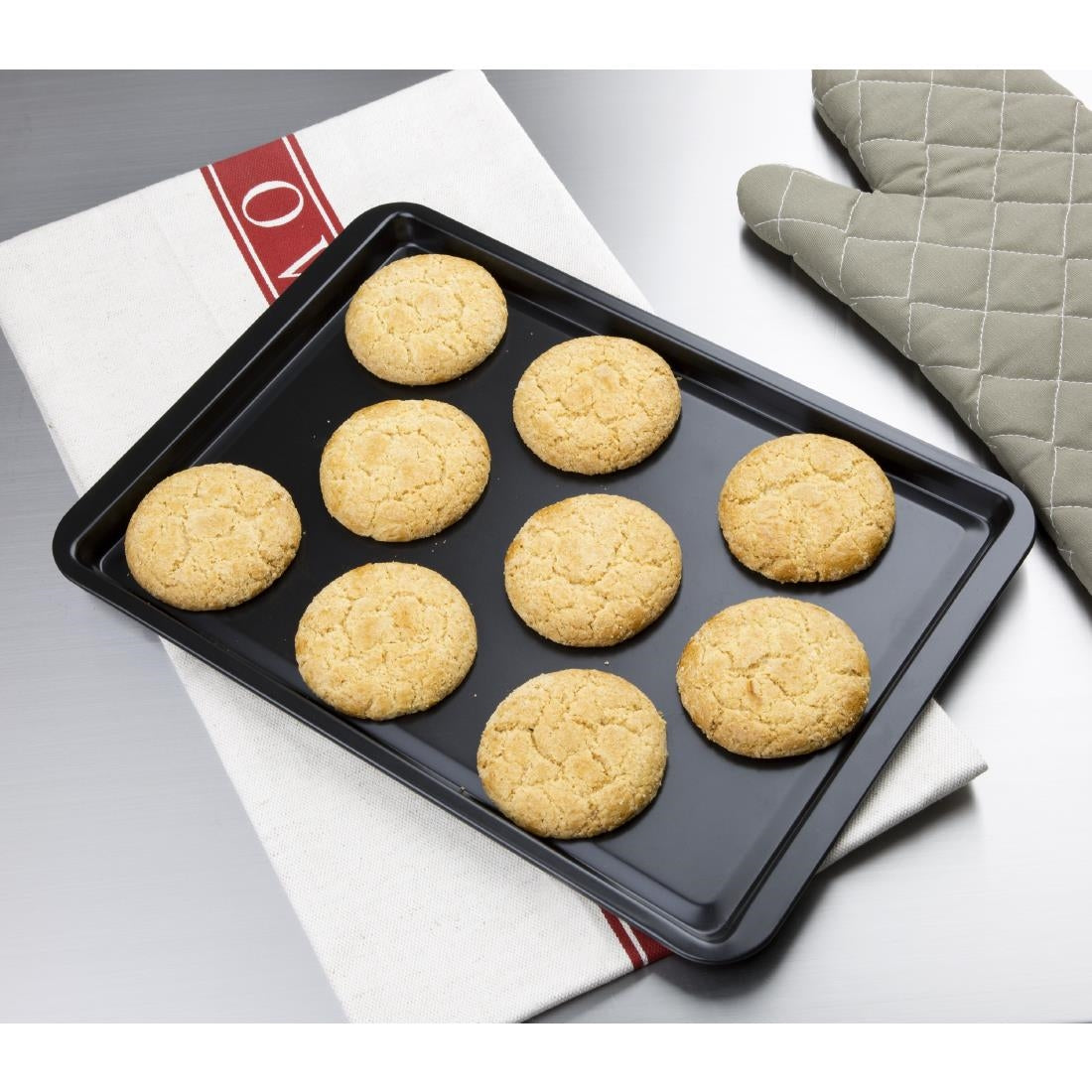 Vogue Non Stick Baking Tray - 370x257x16mm 14 1/2x10x0 1/2"