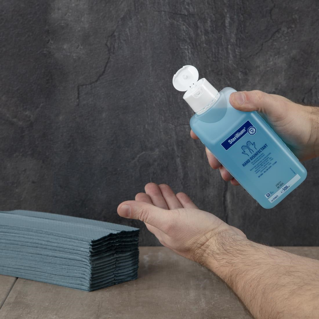 Jantex Blue C-Fold Hand Towel 1ply (Pack 12 x 220 sheets)