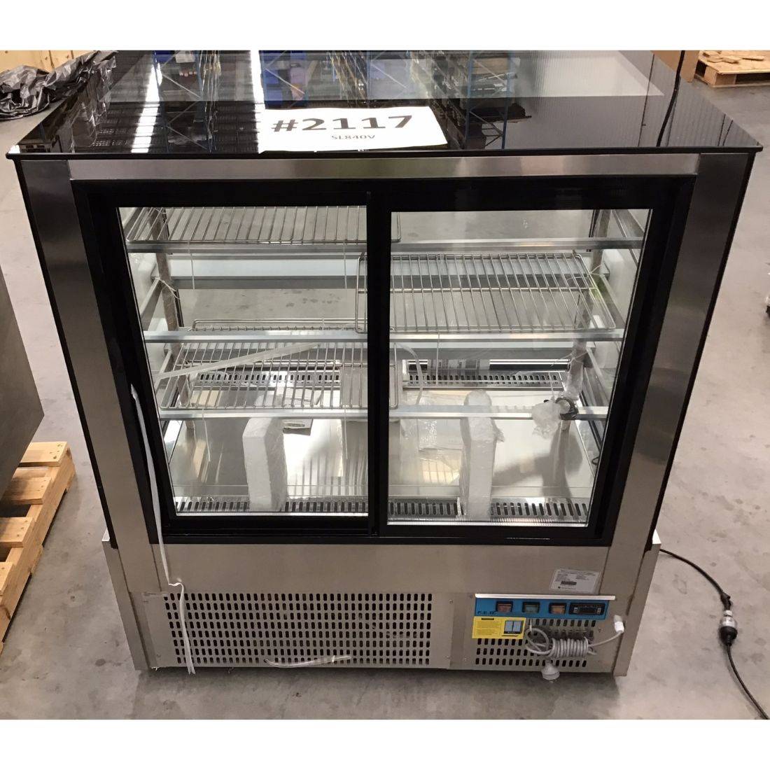 Ex-Showroom: Bonvue Chilled Food Display - SL840V-NSW2117