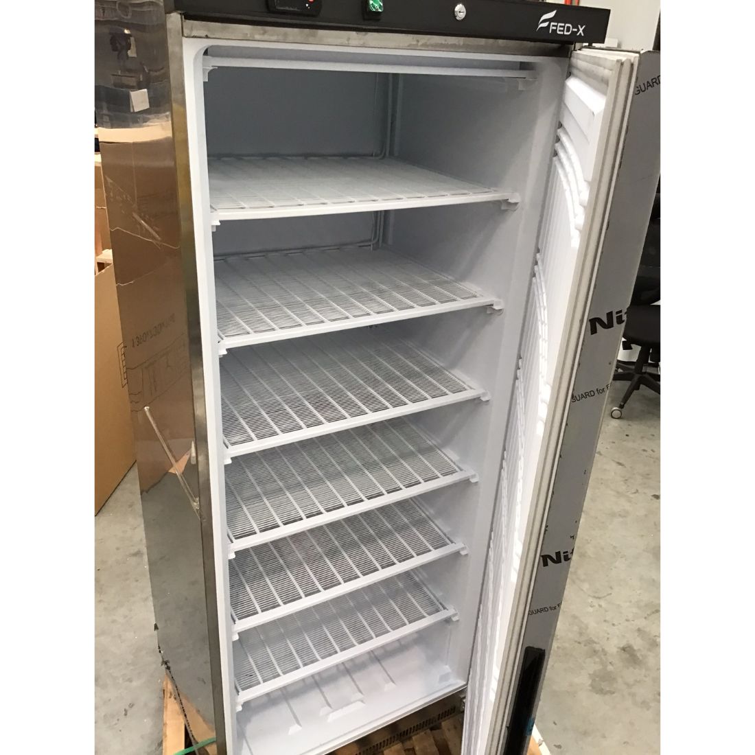 2NDs: FED-X 555L S/S Single Solid Door Freezer - XF600SS-NSW2136