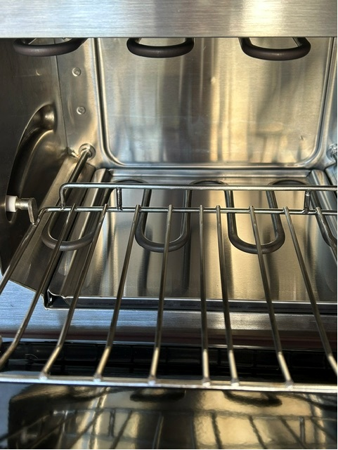 Ex-Showroom: ExtremePro 4L Speed Oven - NP-MWO-SA11-Mar