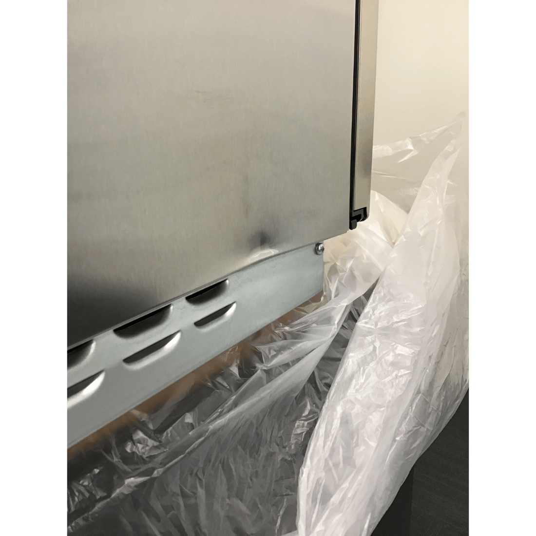 2NDs: Benchstar Stainless Steel Microwave Oven - MD-1400-QLD373