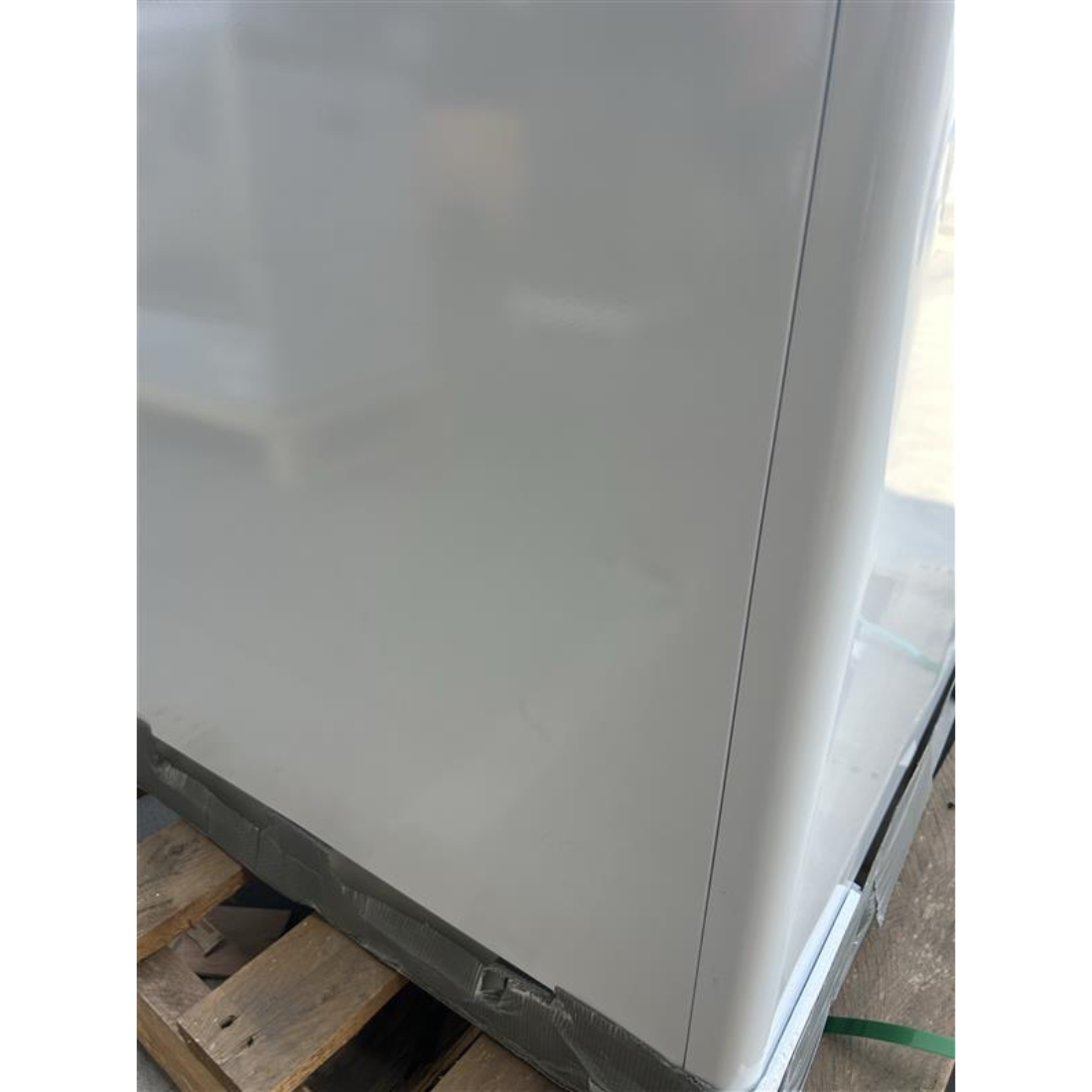 Ex-Showroom: Thermaster Heavy Duty Supermarket Glass Sliding Lid Freezers 303L - SD-306k-QLD145