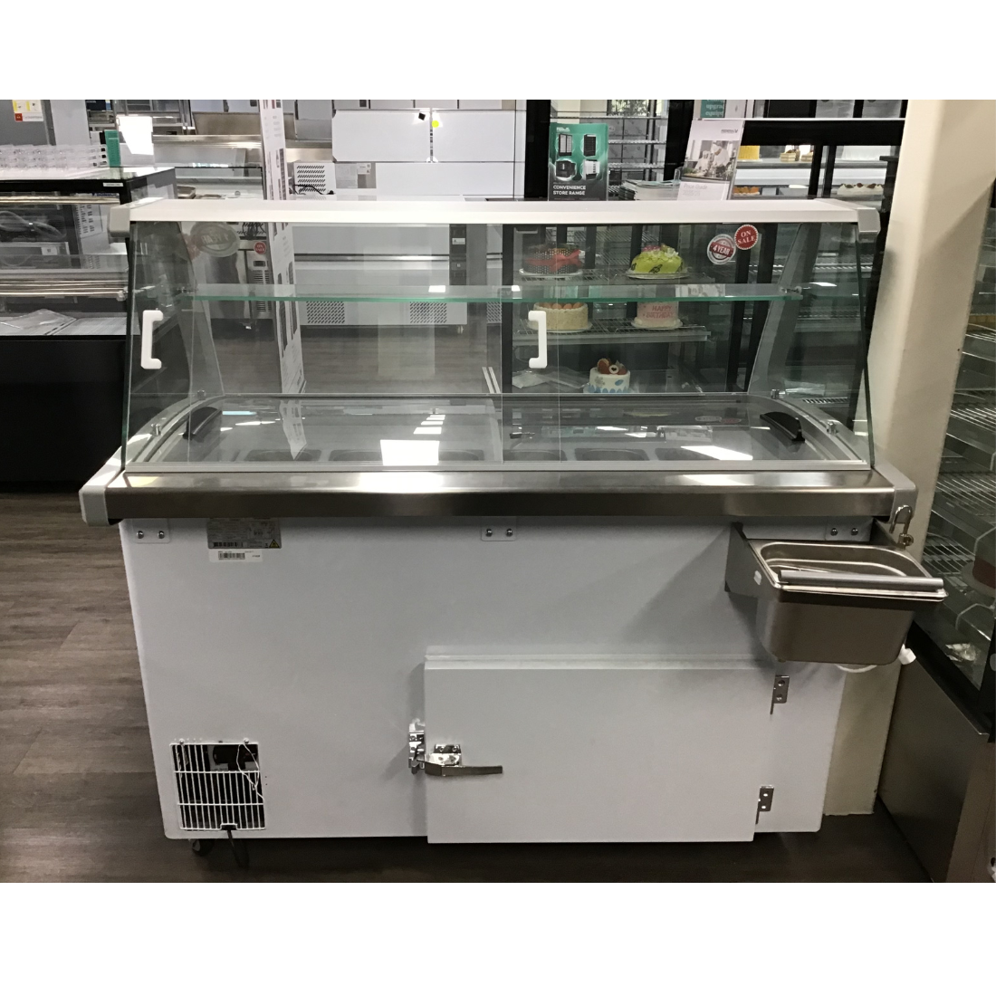 Ex-Showroom: Thermaster 400L Gelato Display - SD-415P-VIC1070