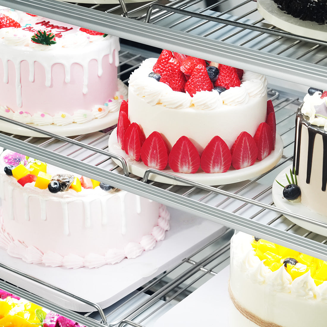 Bonvue Deluxe Chilled Display Cabinet - SLP870C