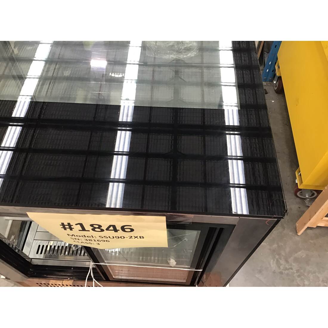 2NDs: Bonvue Black Trim Square Glass Cake Display 2 Shelves SSU90-2XB-NSW1846