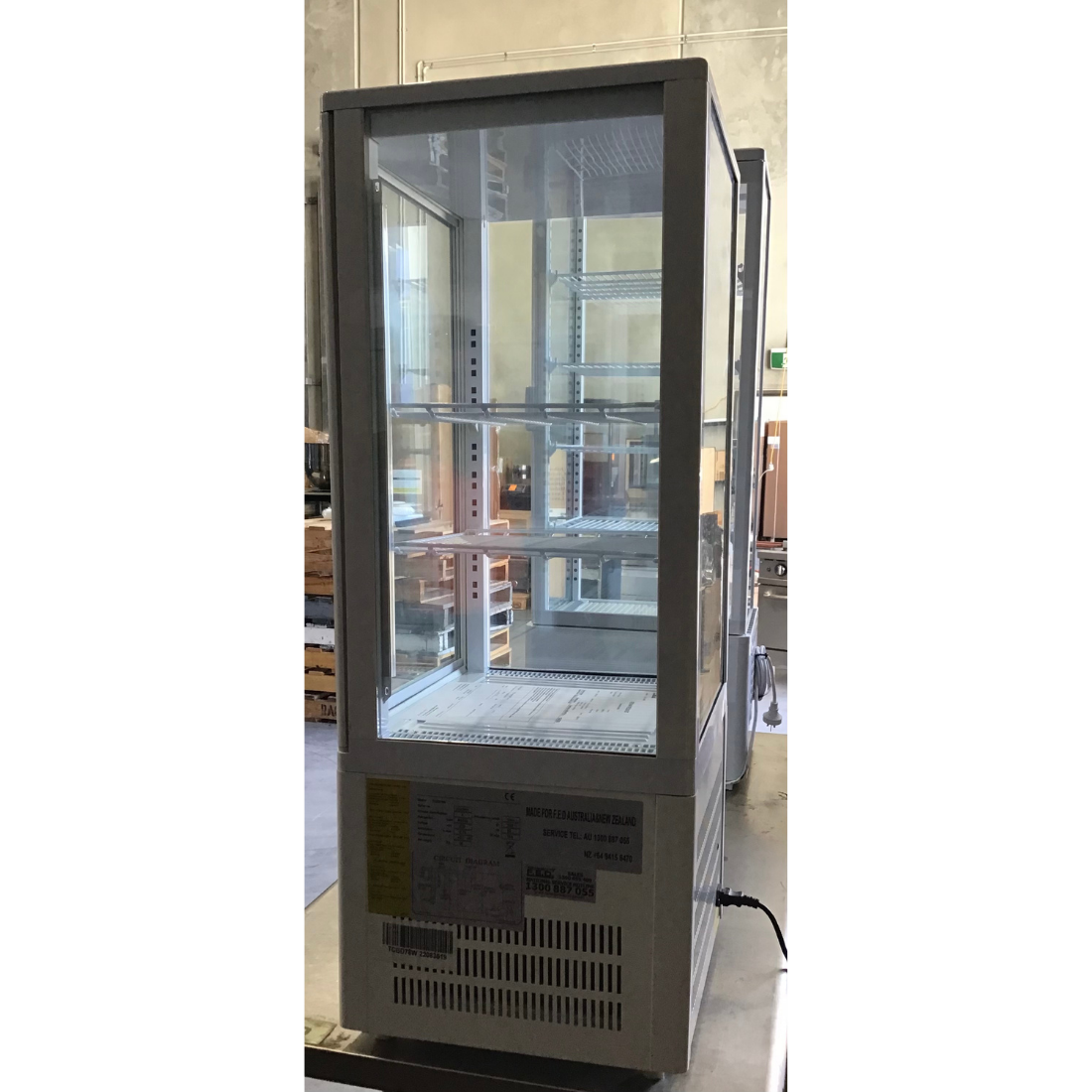 2NDs: Thermaster Four-Sided Countertop Beverage Display Fridge White - TCBD78W-QLD351