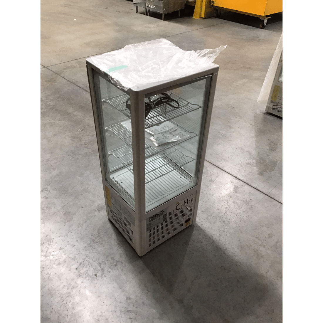 2NDs: Thermaster Four-Sided Countertop Beverage Display Fridge White - TCBD78W-SA9-Feb