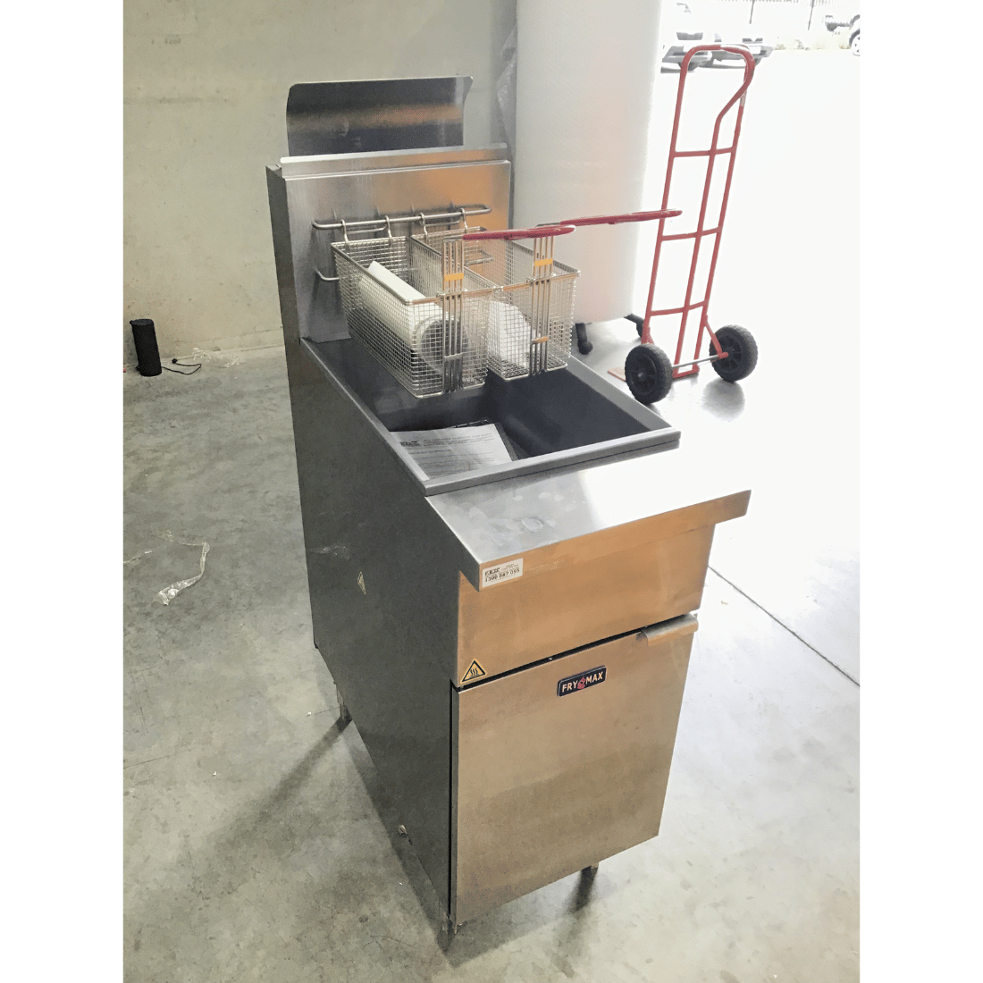 2NDs: Frymax V Pan LPG Deep Fryer - VP122LPG-SA6-Jul