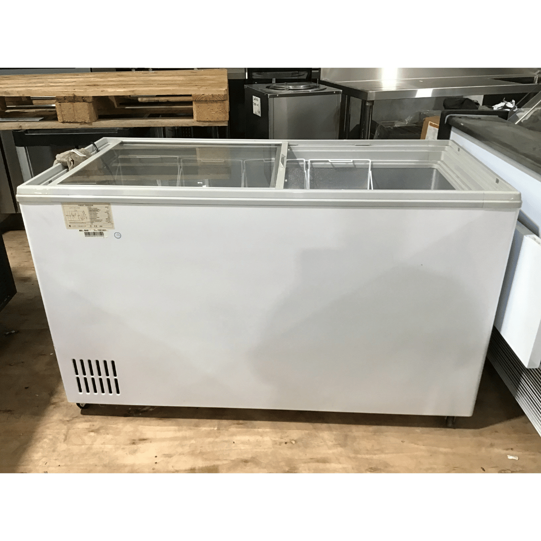 2NDs: Thermaster Heavy Duty Chest Freezer with Glass Sliding Lids - WD-400F-QLD329