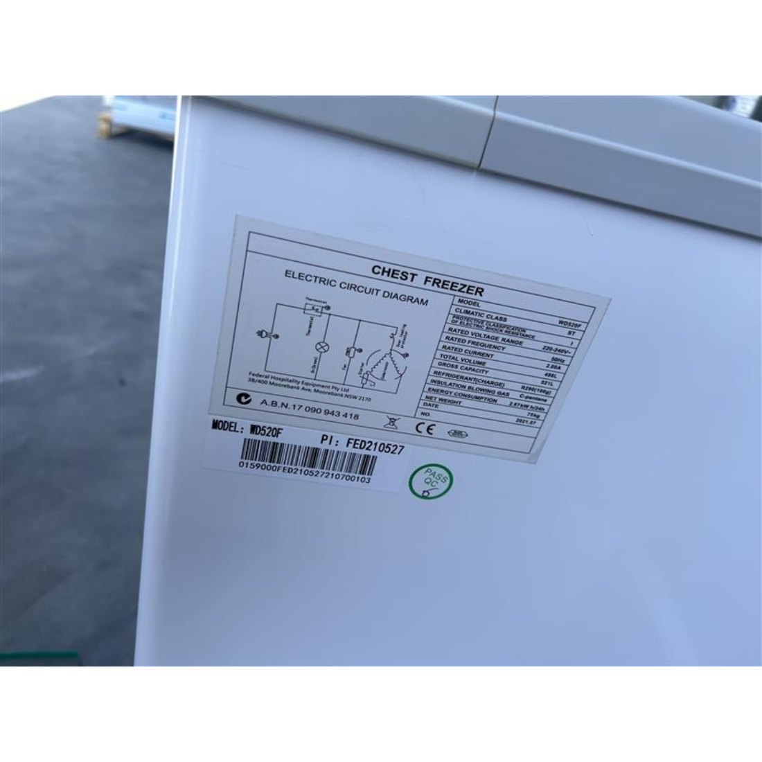 Ex-Showroom: Thermaster Heavy Duty Chest Freezer with Glass Sliding Lids - WD-520F-QLD143
