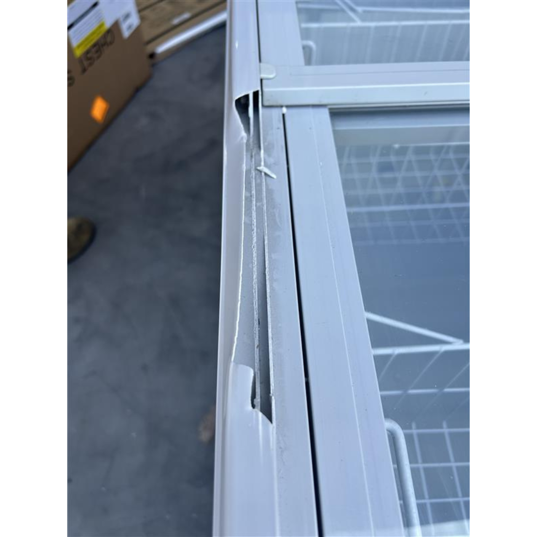 Ex-Showroom: Thermaster Heavy Duty Chest Freezer with Glass Sliding Lids - WD-520F-QLD143