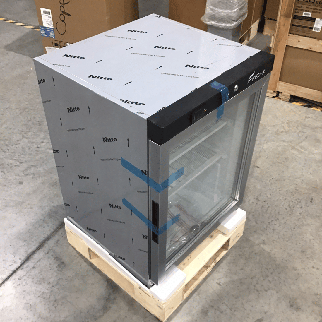 2NDs: FED-X 120L Bar Freezer Glass Door - XF200SG-SA10-Mar